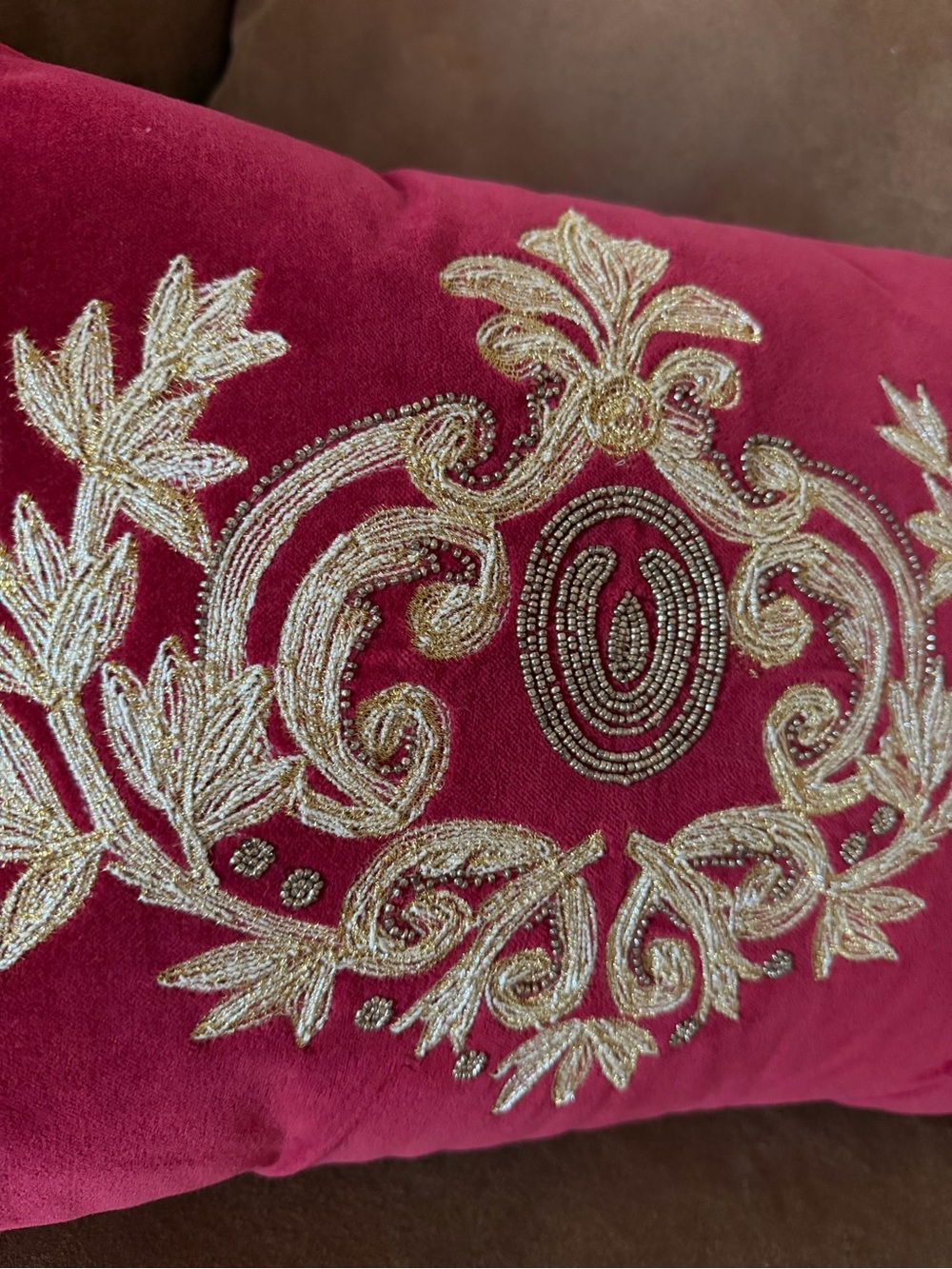 NWT Cremieux Set of 2 Burgundy Velvet 
Embroidered Lumbar Pillows Gold Crest - Picture 4 of 7